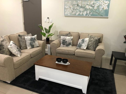 Darwin-Ocean Views, Tropical Getaway, Pool & Aircon - Accommodation NT 5