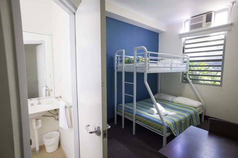 Melaleuca On Mitchell - Darwin YHA - Accommodation NT 9