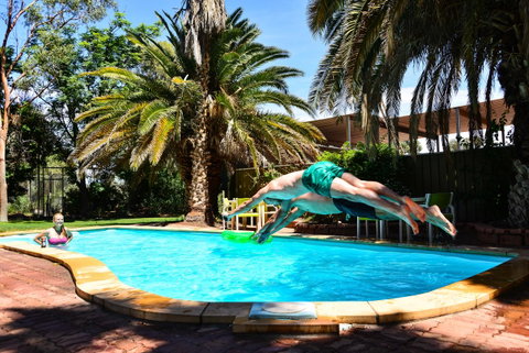 Erldunda Desert Oaks Resort - Accommodation NT 15