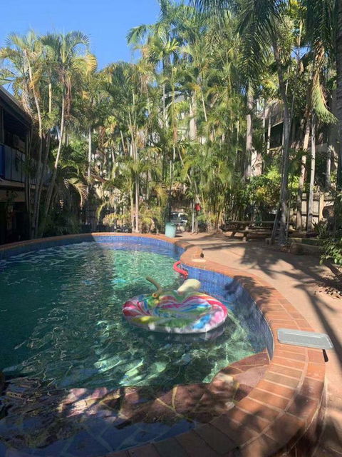 Frogs-Hollow Backpackers - Accommodation NT 0