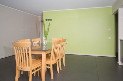 Corrigans Cove - Accommodation NT 11