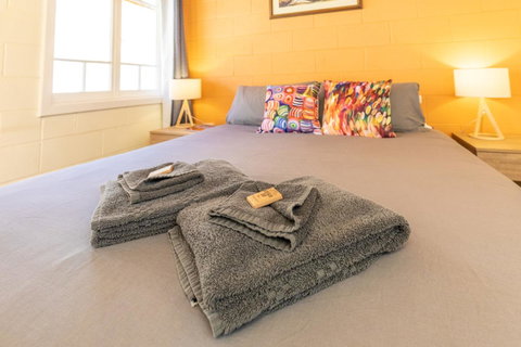 Glen Helen Lodge - Accommodation NT 21