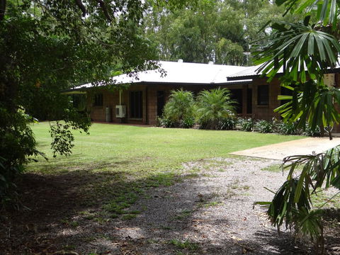 DARWIN'S SHADY ACRES RETREAT - Accommodation NT 1