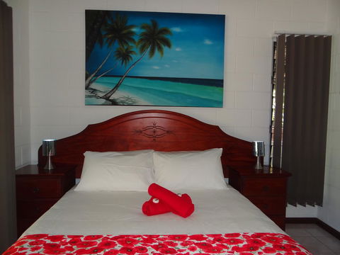 DARWIN'S SHADY ACRES RETREAT - Accommodation NT 30