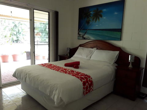 DARWIN'S SHADY ACRES RETREAT - Accommodation NT 31