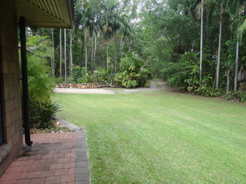 DARWIN'S SHADY ACRES RETREAT - Accommodation NT 9