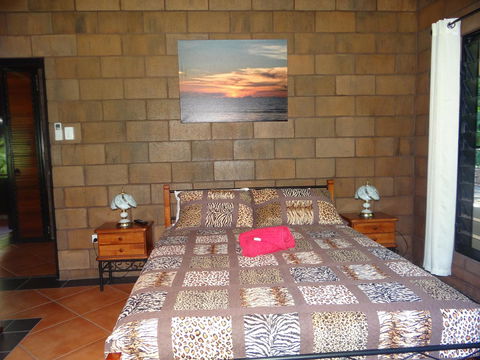 DARWIN'S SHADY ACRES RETREAT - Accommodation NT 37