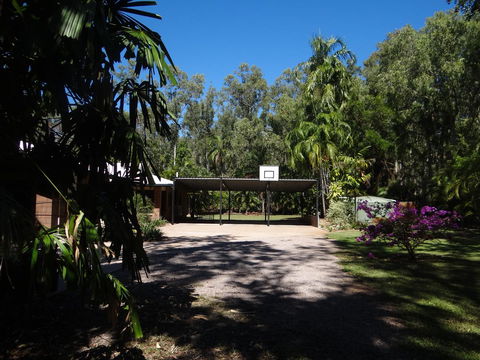 DARWIN'S SHADY ACRES RETREAT - Accommodation NT 4