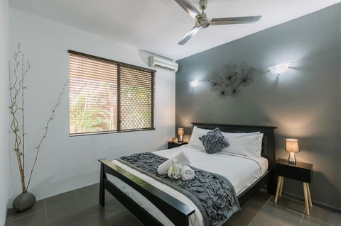 CitySide Apartment - 2 Bedroom With Private Courtyard - NT Tourism 17