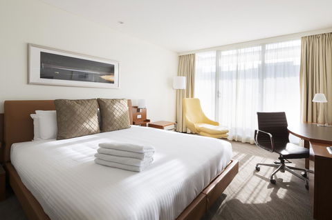 Novotel Canberra - Accommodation NT 15