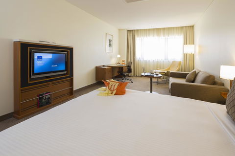 Novotel Canberra - Accommodation NT 23