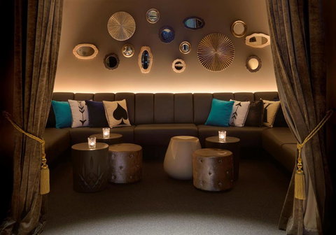 QT Canberra - Accommodation NT 13