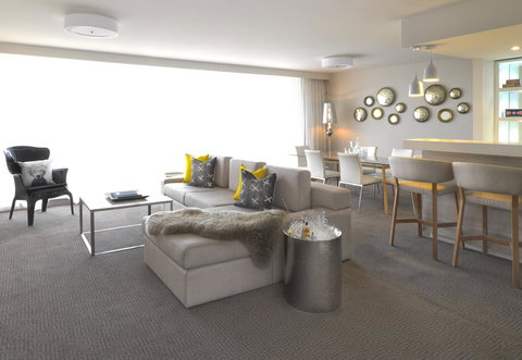 QT Canberra - Accommodation NT 24