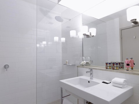 QT Canberra - Accommodation NT 38