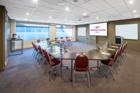 Crowne Plaza Canberra, An IHG Hotel - NT Tourism 8