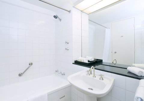 Crowne Plaza Canberra, An IHG Hotel - NT Tourism 25