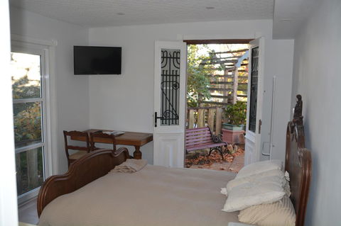 Garden Room - Accommodation NT 6