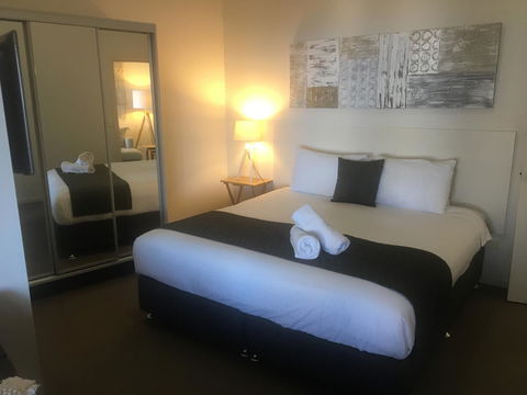 Lennox Holiday Apartments - Accommodation NT 16