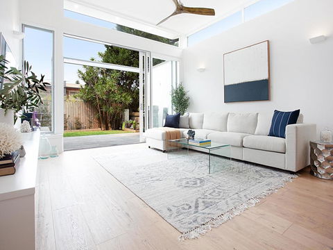 BONDI BLUE-hosted By:L'Abode Accommodation - Accommodation NT 1