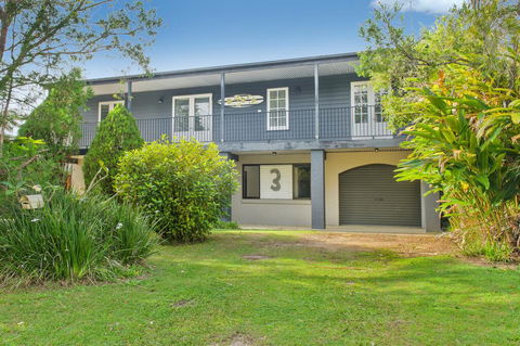 BONNY BEACH HOUSE - Holiday Accomodation With Pool - NT Tourism 0