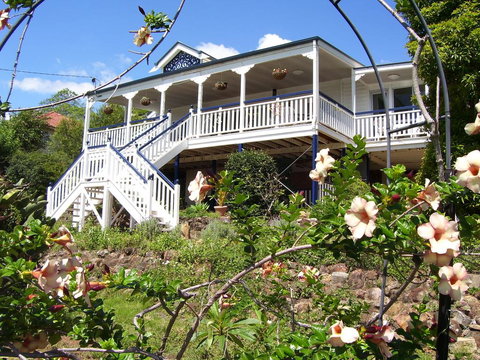 Boonah Hilltop Cottage - NT Tourism 0