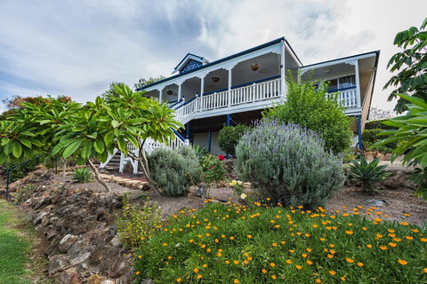 Boonah Hilltop Cottage - NT Tourism 1