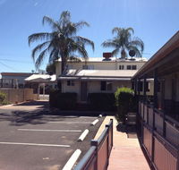 Bottle Tree Gardens Motel - Accommodation NT