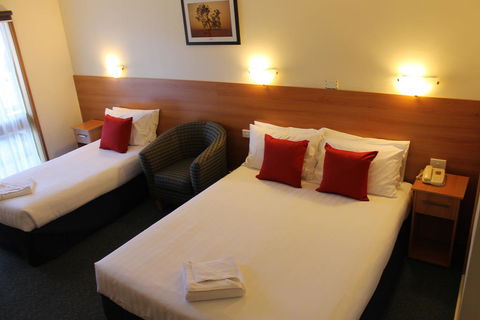Boulevard Motor Inn - NT Tourism 1