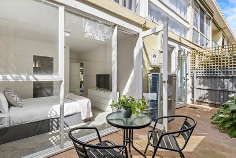 BOUTIQUE STAYS - Brighton By Sea - Accommodation NT 1