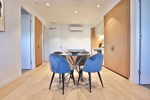 Box Hill Central Sky One Apartment - Accommodation NT 3