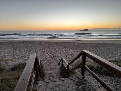 Breakers At Mudjimba Beach - NT Tourism 1