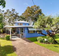 Bribie Beach House Waterfront directly across the road - Solander Esp Banksia Beach - Accommodation NT