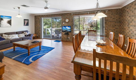 Broadbeach Retreat - 32 Broadbeach Drive - NT Tourism 3