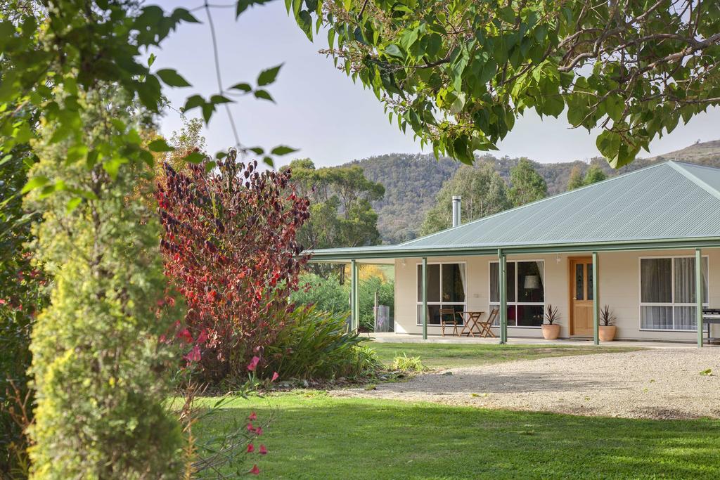 Myrrhee VIC Accommodation NT