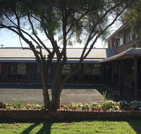 Bryants Motel - Accommodation NT