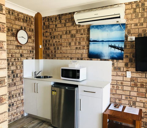 Buccaneer Motel - Deluxe Accommodation The Entrance - Accommodation NT 2