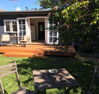 Burrill Lakeview Cottage - NT Tourism