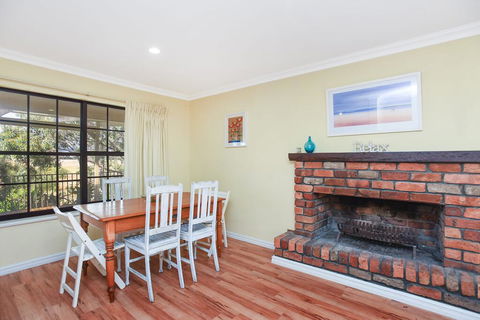 By The Beach - 30 Jetty Road - NT Tourism 1
