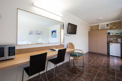 Caboolture Motel - NT Tourism 3
