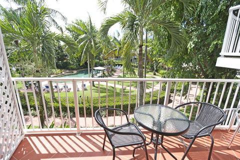 Cairns Beach Resort - NT Tourism 3