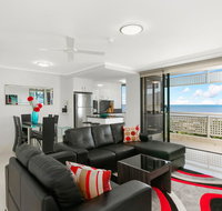 Cairns Luxury Seafront Apartment - Accommodation NT