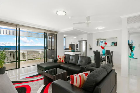Cairns Luxury Waterfront Apartment - Accommodation NT 0