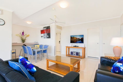 Cairns Ocean View Apartment - Accommodation NT 2