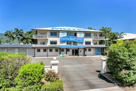 Cairns Reef Apartments & Motel - NT Tourism 0