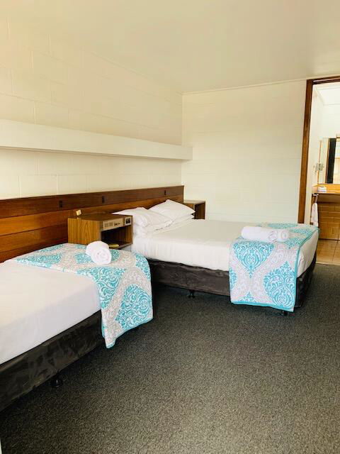 Caledonian Hotel Motel - Accommodation NT 3