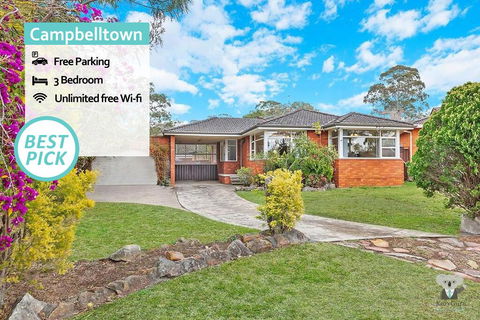 CAMPBELLTOWN HOLIDAY HOME 3 BED + FREE PARKING NCA039 - Accommodation NT 0