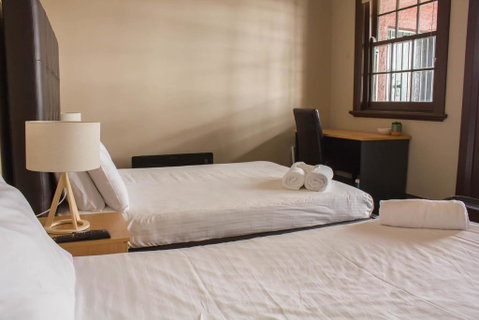 Campsie Hotel - Accommodation NT 1