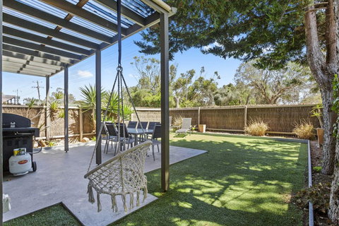 CAPEL'S REST - CAPEL SOUND - Accommodation NT 2