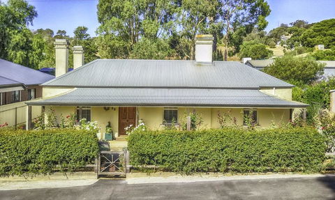 Captain Rodda's Cottage - NT Tourism 0