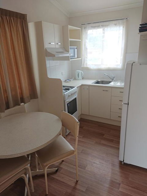 Caracourt Caravan Park - Accommodation NT 3